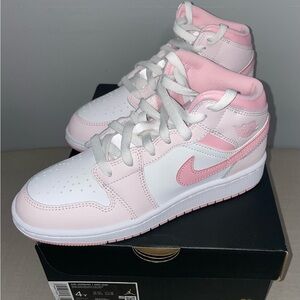 Nike Air Jordan 1 Mid Pink White High-Tops Kids Size 4y